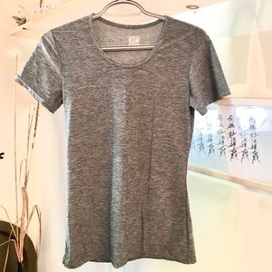 32 degree cooling sport t-shirt